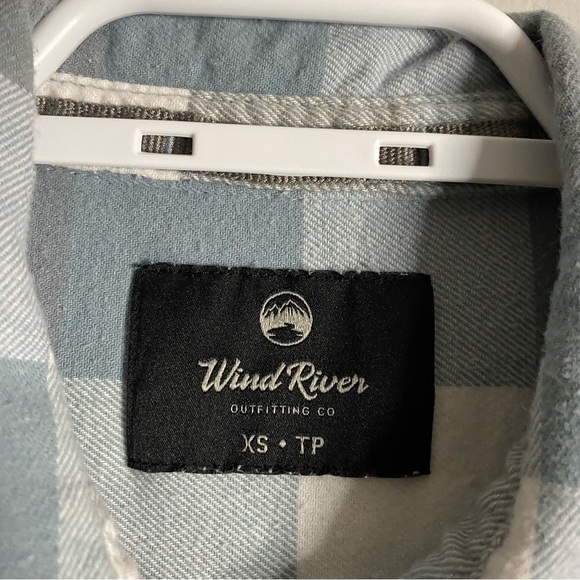 Wind River Women's Blue/White Plaid Button-Down Shirt - Picture 6 of 10